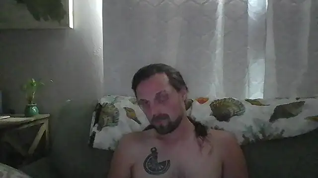 Snapshot of VitaminDrewFl chatting on 7, 7, 2026 VitaminDrewFl online show from 7, 7, 2026