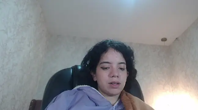 EmmaCowperr online show from 15, 1, 2025