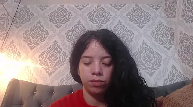 EmmaCowperr online show from 25, 2, 2025