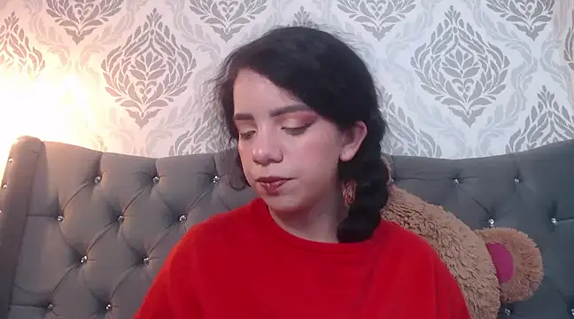 EmmaCowperr online show from 5, 3, 2025