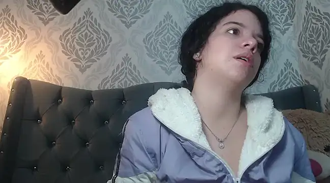 EmmaCowperr online show from 7, 3, 2025