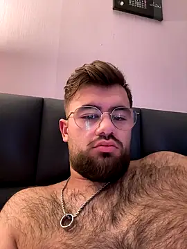 Snapshot of yxssxn24403 chatting on 8, 10, 2025 yxssxn24403 online show from 8, 10, 2025