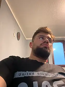 Snapshot of yxssxn24403 chatting on 12, 10, 2025 yxssxn24403 online show from 12, 10, 2025