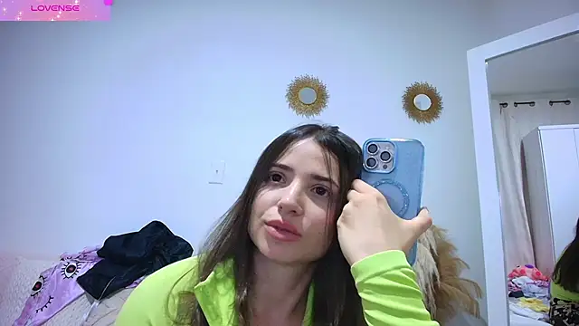 Ashleyjenner  online show from 23, 11, 2025