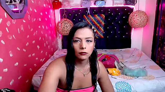 Snapshot of EmilyTsSweet chatting on 5, 2, 2025 EmilyTsSweet online show from 5, 2, 2025