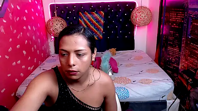 Snapshot of EmilyTsSweet chatting on 17, 2, 2025 EmilyTsSweet online show from 17, 2, 2025