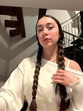 emiliasommer online show from 25, 11, 2025