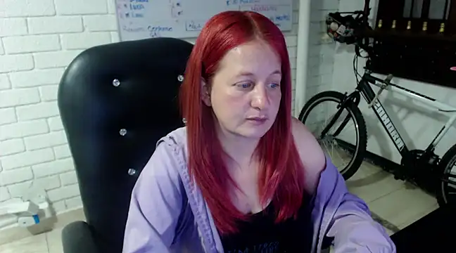 ViioletaMora online show from 3, 3, 2025