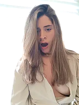 maliciaworld online show from 8, 3, 2025