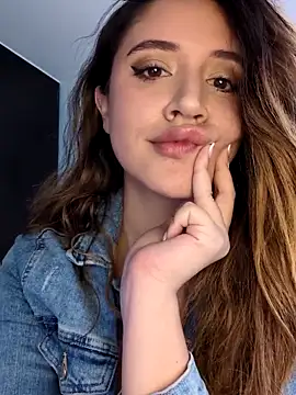 maliciaworld online show from 4, 2, 2026