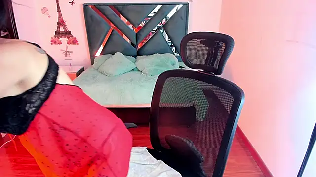 Aylinn diaz online show from 28, 1, 2025