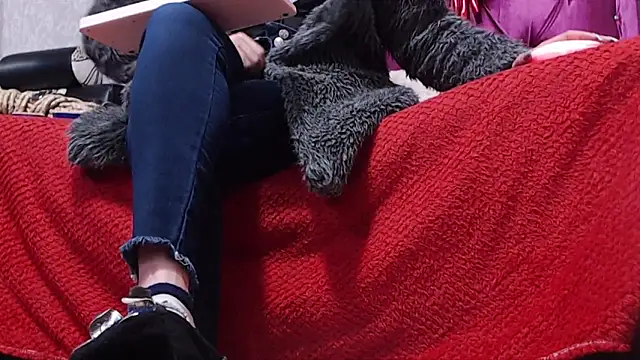 AyshaScott online show from 21, 3, 2025