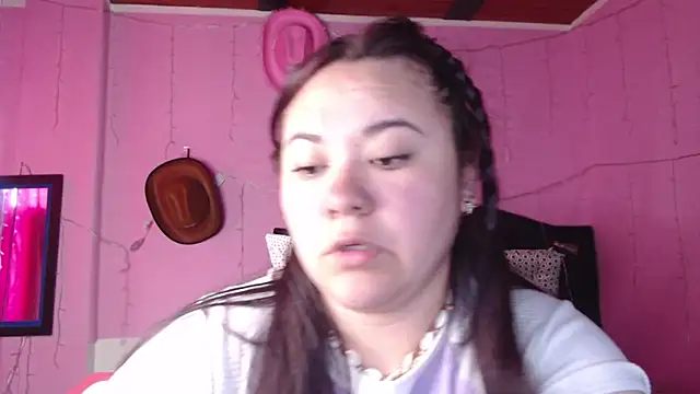 NikkiRous  online show from 5, 12, 2025