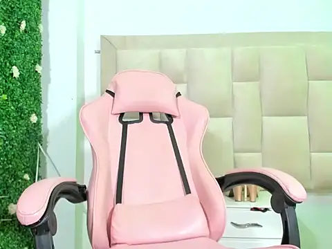 Milk anastasia online show from 14, 12, 2024