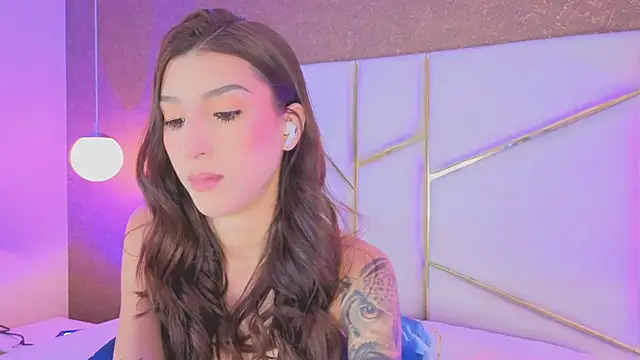 Snapshot of AilishBenson chatting on 2, 5, 2026 AilishBenson online show from 2, 5, 2026