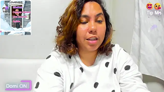 isobeladams20 online show from 25, 1, 2025