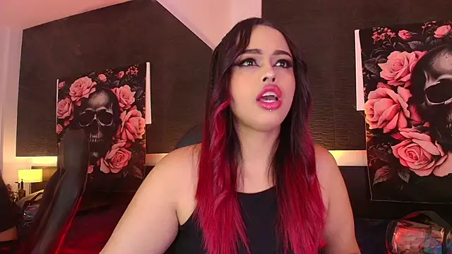 EvaaFoxxy1 online show from 15, 4, 2026