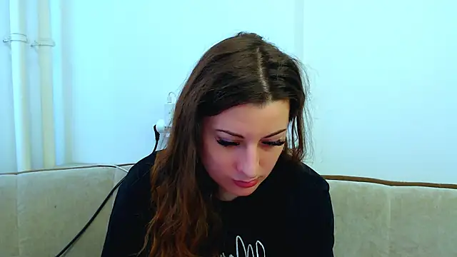 Helen Adams  online show from 21, 3, 2025