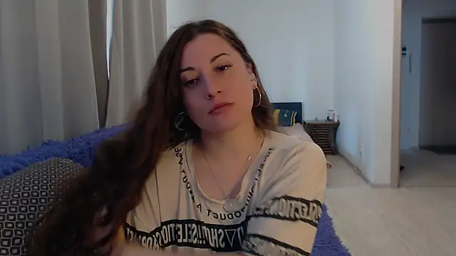 Snapshot of Helen_Adams_ chatting on 6, 7, 2026 Helen Adams online show from 6, 7, 2026