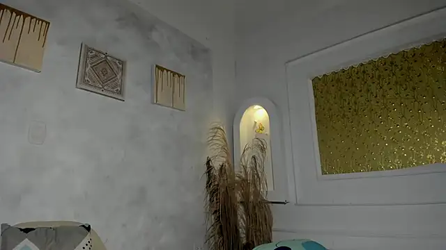 Tahira 21  online show from 8, 10, 2025