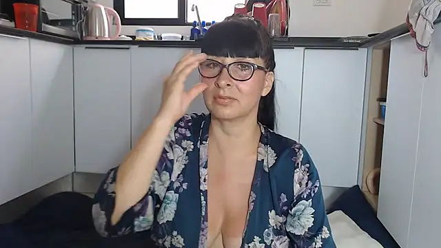 Snapshot of HellenLatin chatting on 29, 5, 2026 HellenLatin online show from 29, 5, 2026