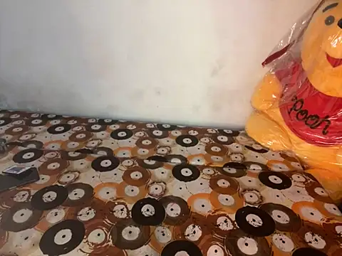 shuhana  online show from 27, 9, 2025