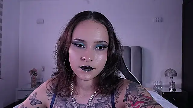 AnnyThompson  online show from 6, 3, 2026