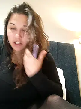 Snapshot of minette-sexy chatting on 5, 3, 2025 minette-sexy online show from 5, 3, 2025