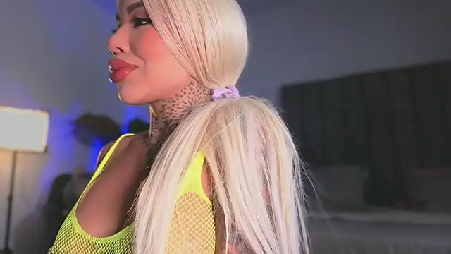 Snapshot of milaivanova chatting on 31, 3, 2026 milaivanova online show from 31, 3, 2026