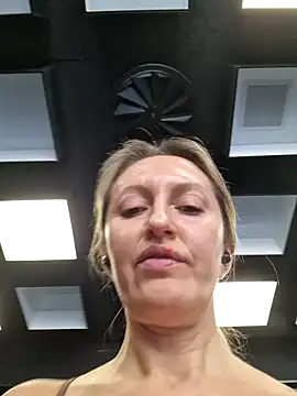 Snapshot of Miss____Mia_ chatting on 26, 1, 2025 Miss Mia online show from 26, 1, 2025