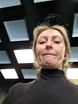 Snapshot of Miss____Mia_ chatting on 7, 2, 2025 Miss Mia online show from 7, 2, 2025