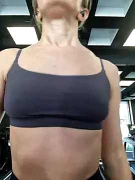 Snapshot of Miss____Mia_ chatting on 12, 2, 2025 Miss Mia online show from 12, 2, 2025