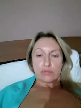 Snapshot of Miss____Mia_ chatting on 24, 9, 2025 Miss Mia online show from 24, 9, 2025