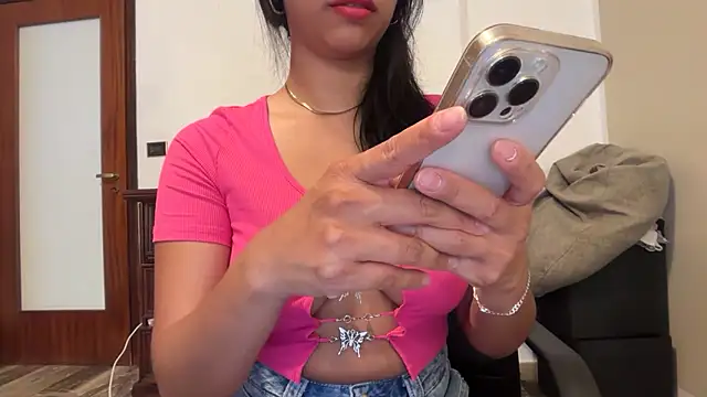 Dulce latingirl online show from 17, 5, 2026