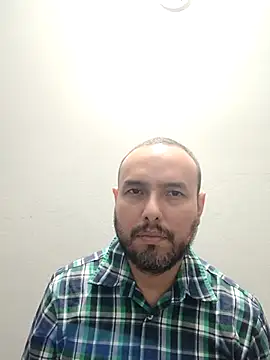 Snapshot of ElSunEagle chatting on 1, 12, 2025 ElSunEagle online show from 1, 12, 2025