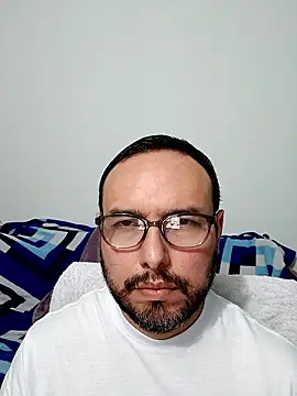 Snapshot of ElSunEagle chatting on 11, 1, 2026 ElSunEagle online show from 11, 1, 2026