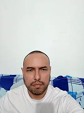 Snapshot of ElSunEagle chatting on 11, 2, 2026 ElSunEagle online show from 11, 2, 2026