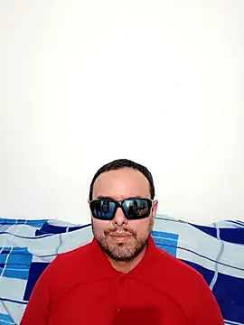 Snapshot of ElSunEagle chatting on 24, 4, 2026 ElSunEagle online show from 24, 4, 2026