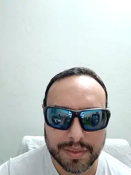 Snapshot of ElSunEagle chatting on 2, 5, 2026 ElSunEagle online show from 2, 5, 2026