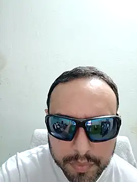 Snapshot of ElSunEagle chatting on 3, 5, 2026 ElSunEagle online show from 3, 5, 2026