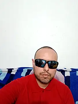 Snapshot of ElSunEagle chatting on 18, 5, 2026 ElSunEagle online show from 18, 5, 2026