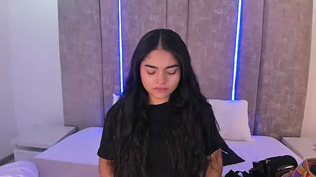 GiselOrtiz online show from 17, 2, 2025