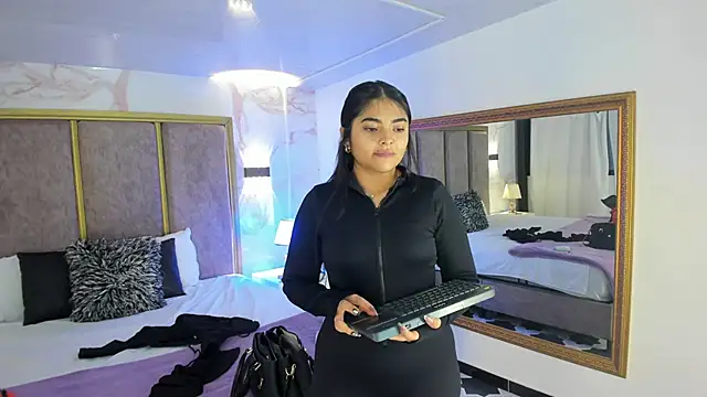 GiselOrtiz online show from 17, 10, 2025