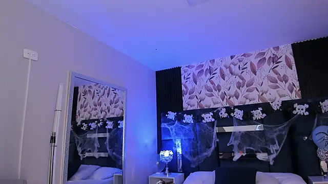 GiselOrtiz online show from 28, 10, 2025