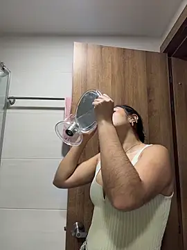 GiselOrtiz online show from 29, 11, 2025