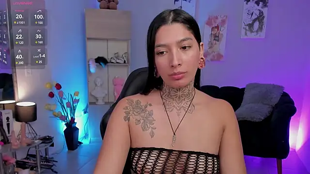 Snapshot of LouaneBourVip chatting on 20, 1, 2025 LouaneBourVip online show from 20, 1, 2025