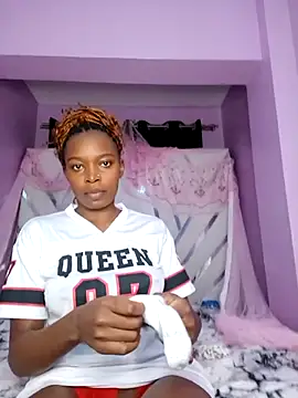 Pretty-queen123 online show from 19, 9, 2025