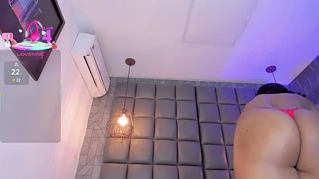 megan woll online show from 15, 3, 2025