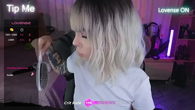 Kerry Kirk online show from 5, 10, 2025