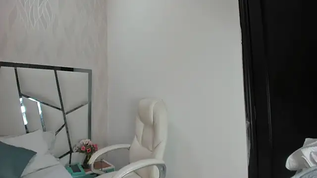  aurora18  online show from 5, 2, 2026